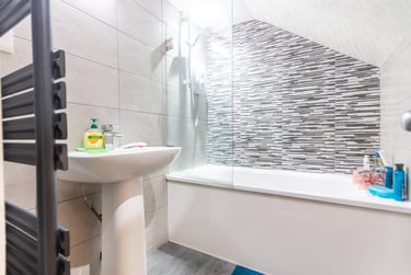5 bed flat, Belle Grove Terrace, Spital Tongues, Newcastle, NE24LL - Image 6